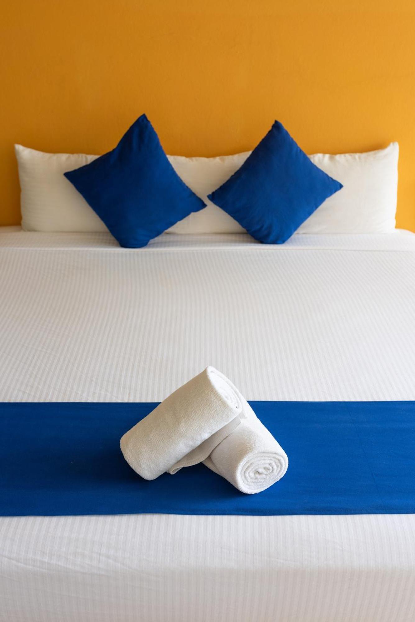 Hotel Ixzi Plus イスタパ エクステリア 写真