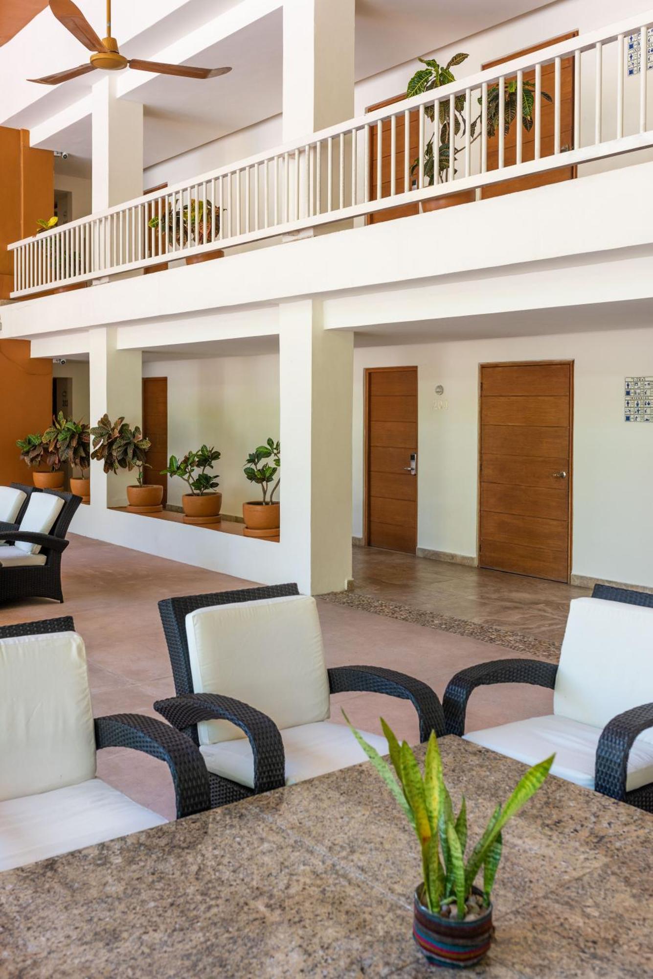 Hotel Ixzi Plus イスタパ エクステリア 写真